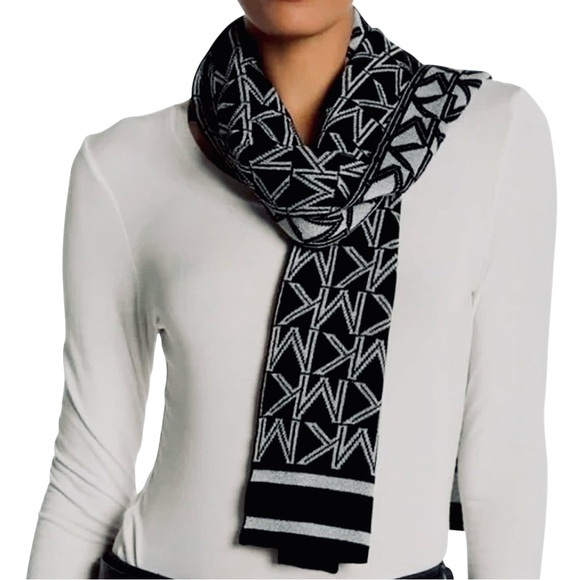 MICHAEL Michael Kors reversible logo scarf black & metallic silver NWT - Picture 1 of 10